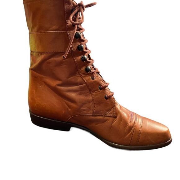 Morgan Taylor Vintage Camel Colored lace up flat boots size 5.5 - Picture 3 of 8